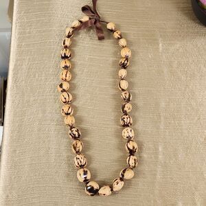 Jeweled Nut of Paradise Kukui Nut Lei